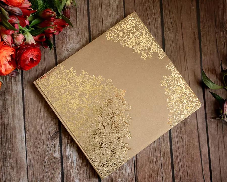 Kraft svadobná kniha hostí so zlatým ornamentom 2/5