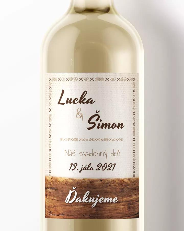 Svadobné etikety na víno / pálenku s ľudovým dreveným motívom