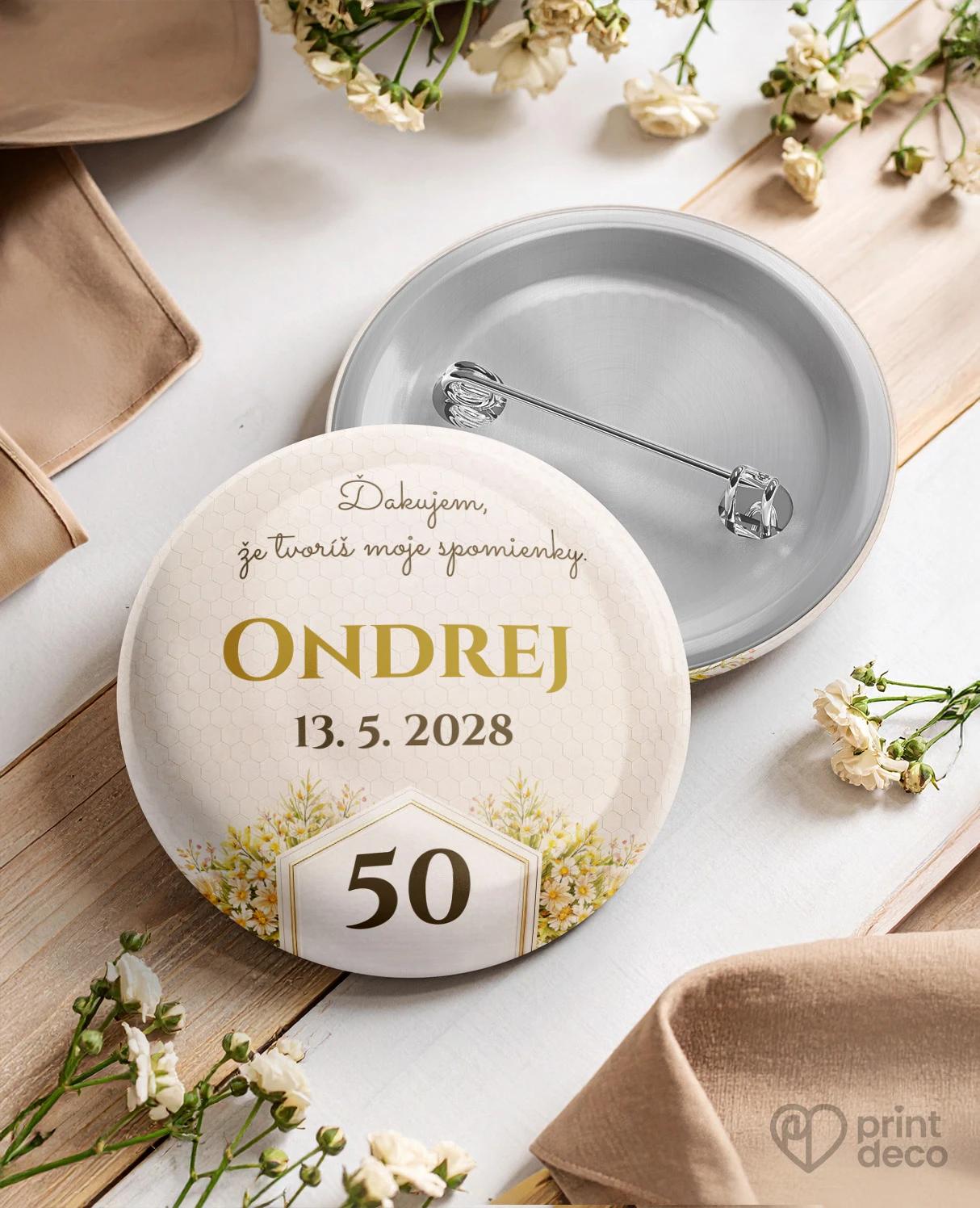 Pamätné kruhové odznaky z oslavy pre včelára 08