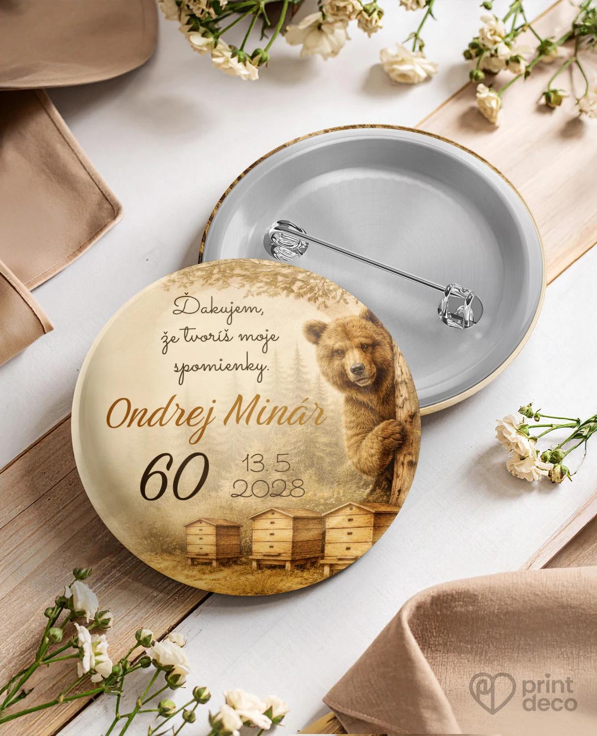 Pamätné kruhové odznaky z oslavy pre včelára 23