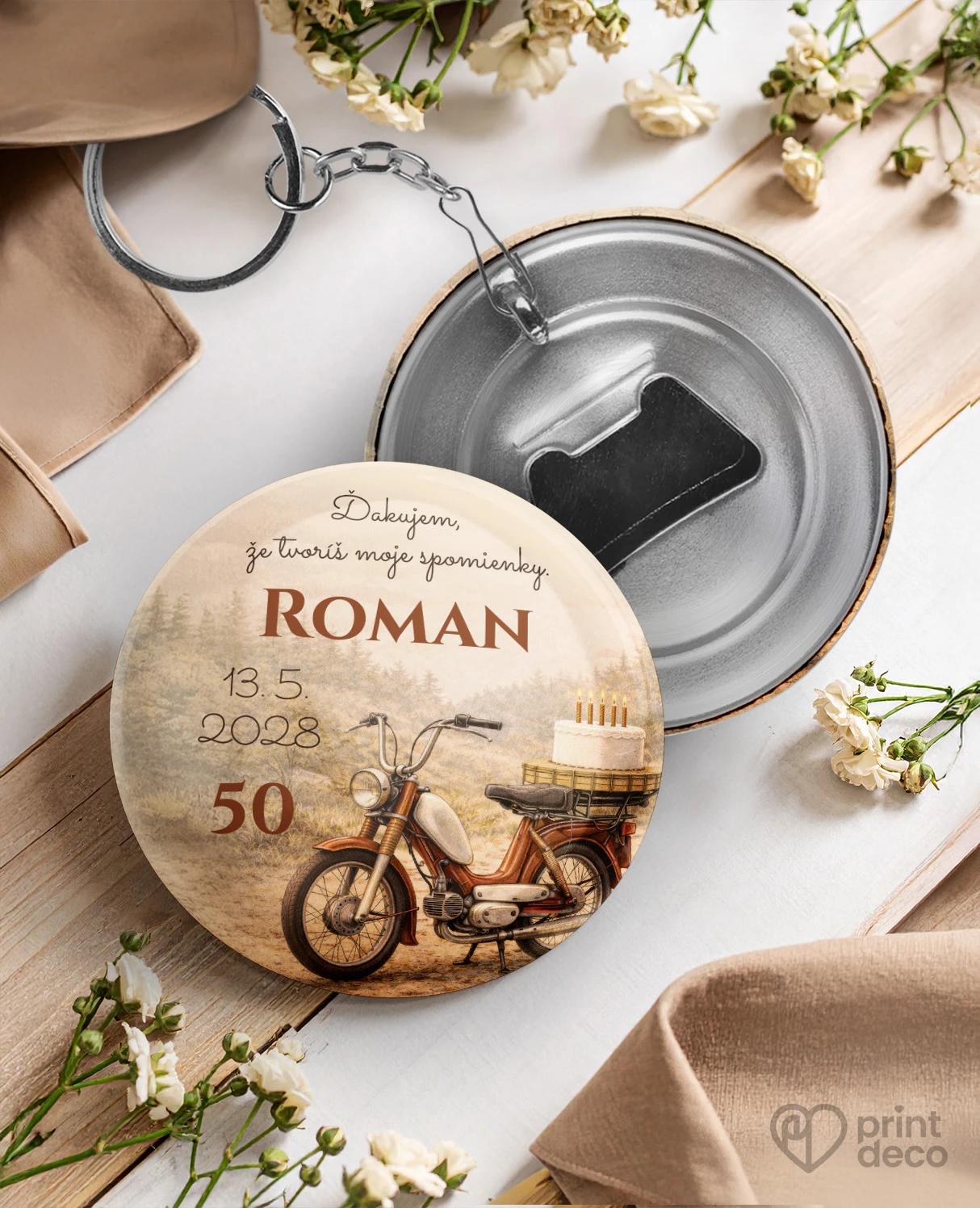 Kovová kľúčenka s otváračom z oslavy pre motorkára 02