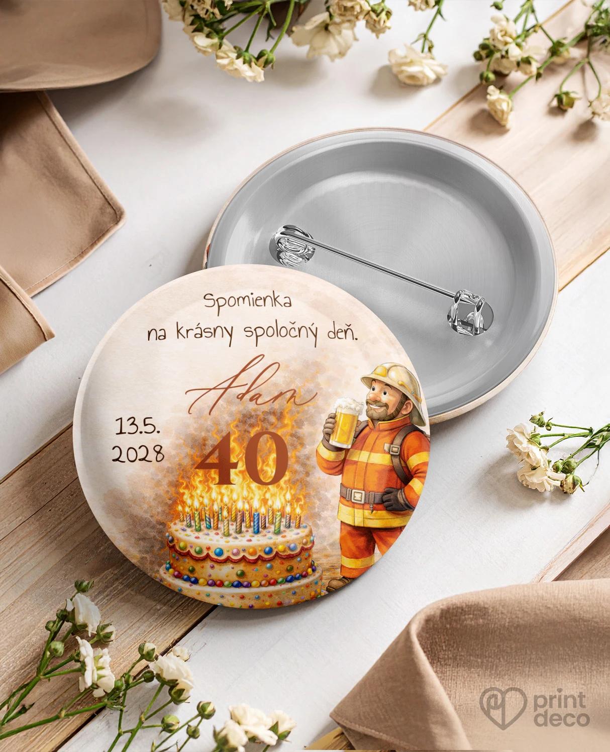 Pamätné kruhové odznaky z oslavy pre hasiča 01