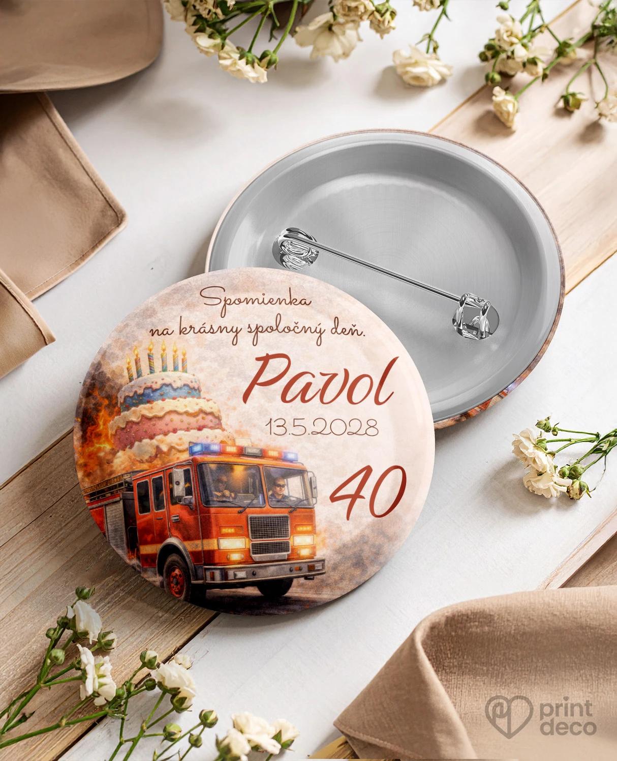 Pamätné kruhové odznaky z oslavy pre hasiča 03