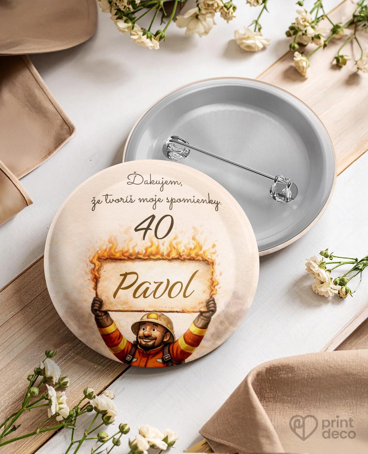 Pamätné kruhové odznaky z oslavy pre hasiča 05