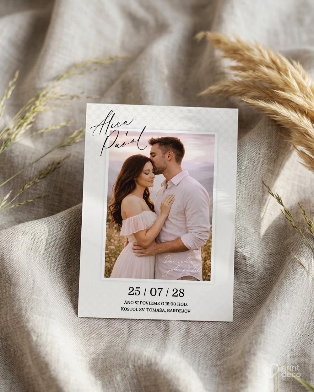 Svadobné oznámenie s fotografiou – V jemnom spojení 1/2